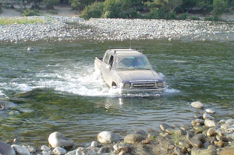 Toyota Hilux preparada 4x4